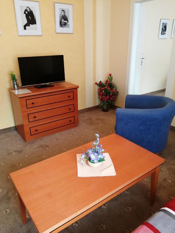 Apartmany Cesky Dvur 마리안스케 라즈네 외부 사진